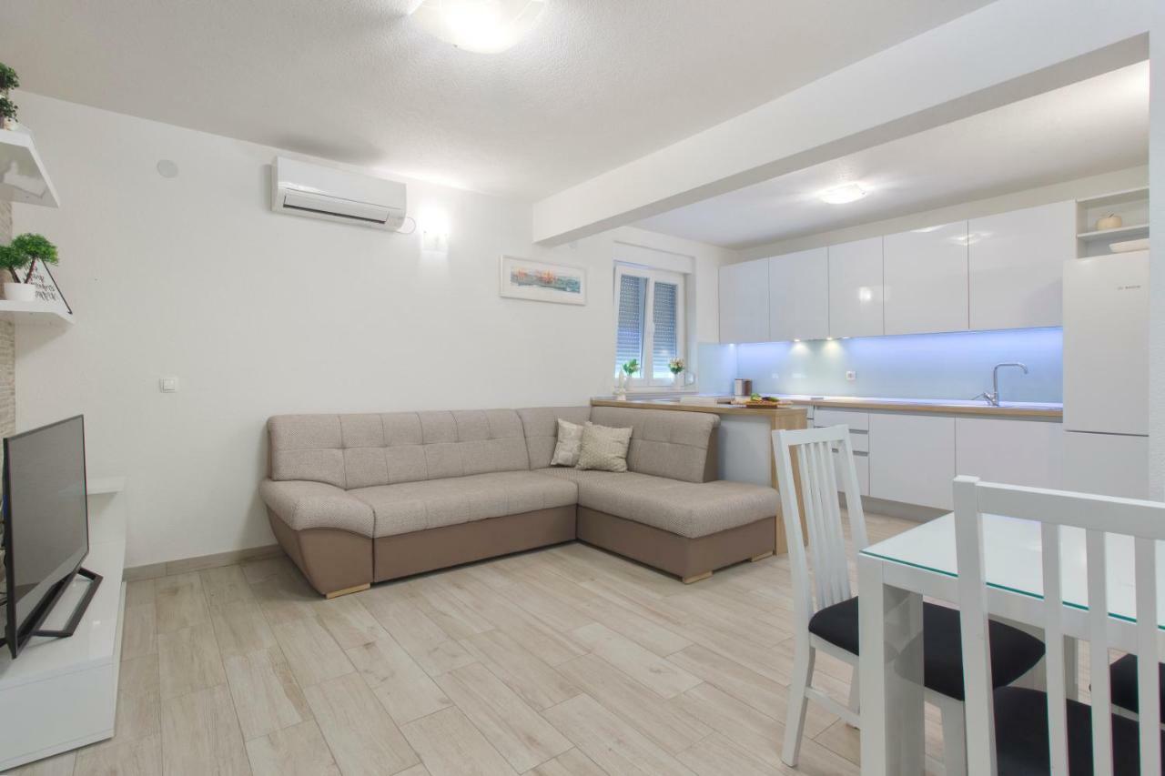 Paradise Brbinj ภายนอก รูปภาพ