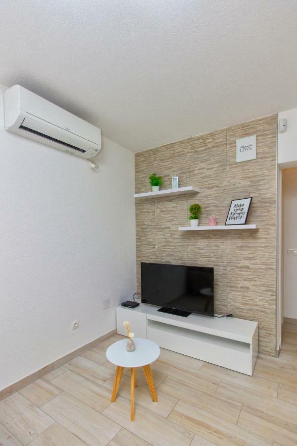 Paradise Brbinj ภายนอก รูปภาพ